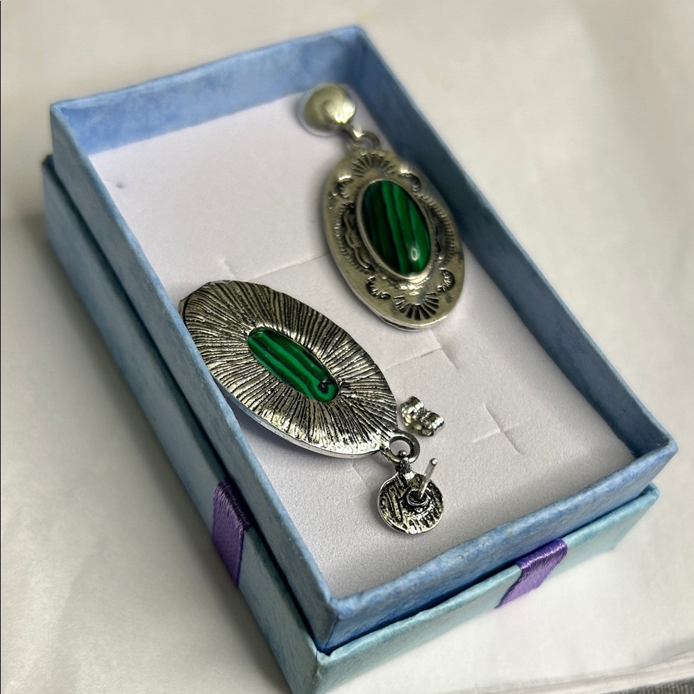 Native American Silver & Malachite Dangle Earrings 🆕 - Picture 4 of 4